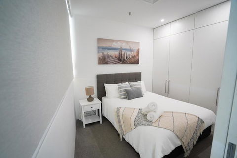 Air On Broadbeach-Stunning Ocean Views - Accommodation Main Beach 3
