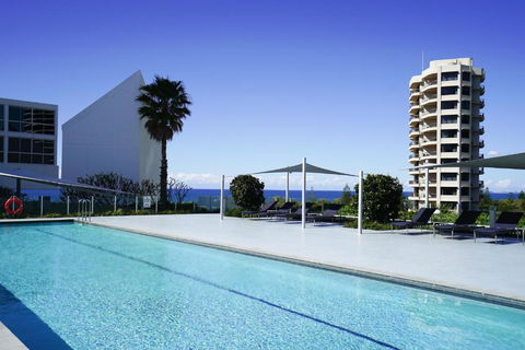 Air On Broadbeach-Stunning Ocean Views - Accommodation Main Beach 0