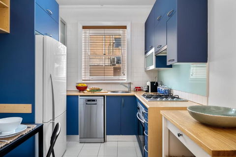 Awesome Albert Park Art Deco Gem 2 Bedroom Bevan 2 - Accommodation Main Beach 4