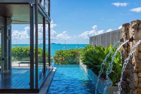 Anusara - Airlie Beach - Accommodation Main Beach 2