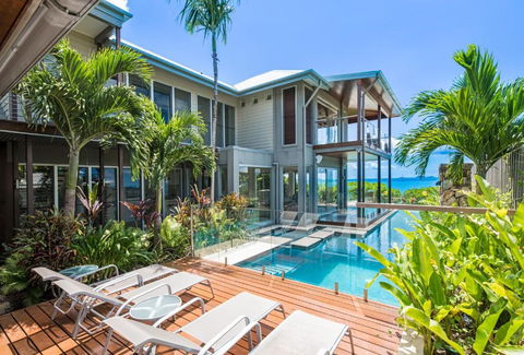 Anusara - Airlie Beach - Accommodation Main Beach 1