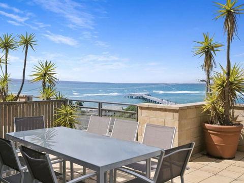 Apartment 11 Pacific Apartments - Accommodation Main Beach 0