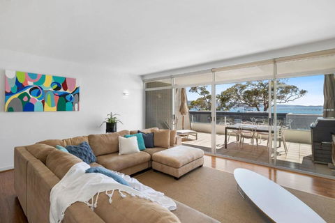 Apartment 18 Kalimna - Accommodation Main Beach 0