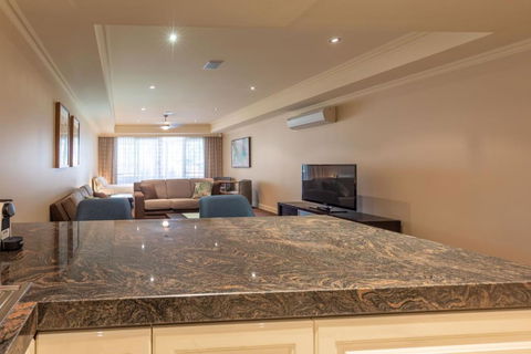 Apartment 2, 9 River Lane Mannum - Accommodation Main Beach 2