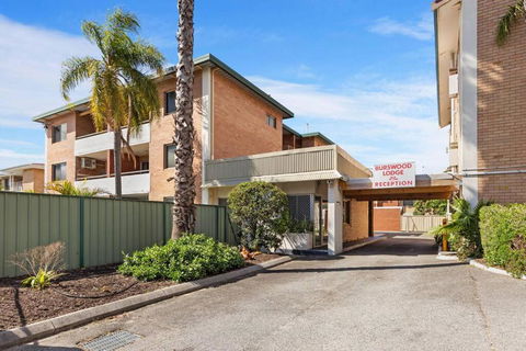 Apartment 2 Burswood - Accommodation Main Beach 4