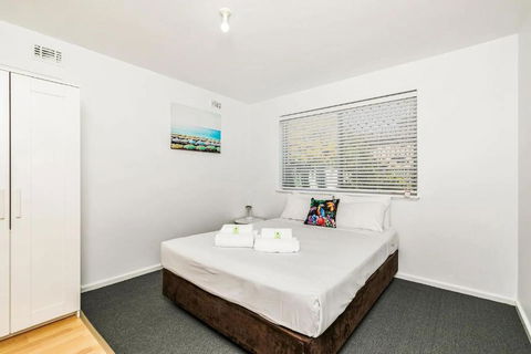 Apartment 2 Burswood - Accommodation Main Beach 2