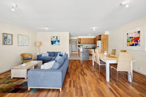 Apartment 23 Pacific Apartments - Accommodation Main Beach 3