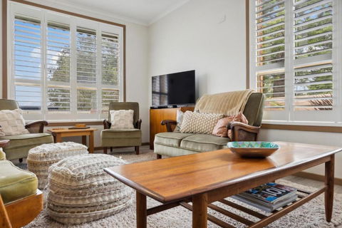Apartment In Cowes Central On Chapel - Accommodation Main Beach 2