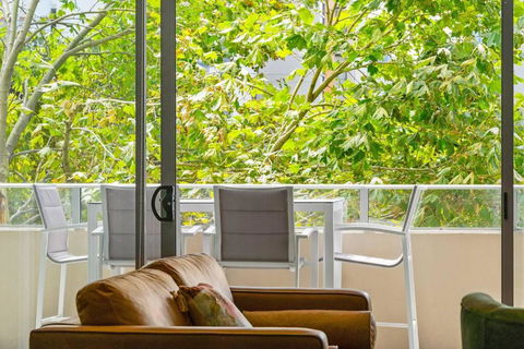 Apartment On Honeysuckle - Accommodation Main Beach 1