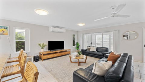 Aqua Links 70 The Drive Yamba - Accommodation Main Beach 2