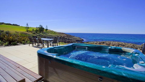 Aqua - Accommodation Main Beach 1