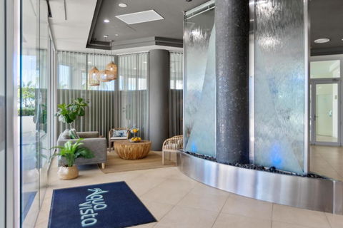 Aqua Vista Resort - Accommodation Main Beach 1