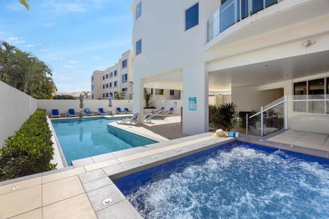 Aqua Vista Resort - Accommodation Main Beach 2