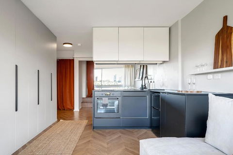 Aquarius - Luxe Inner City Abode - Accommodation Main Beach 3