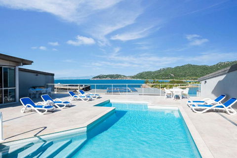 Aquatic Dreaming At 1 Bright Point - Accommodation Main Beach 0