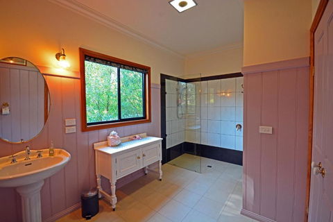 Araluen Park Cottages - Accommodation Main Beach 1