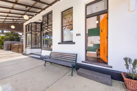 Arapiles Crash Pad - Accommodation Main Beach 0