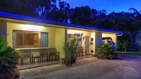 Arcadia Palms 2 - Accommodation Main Beach 0