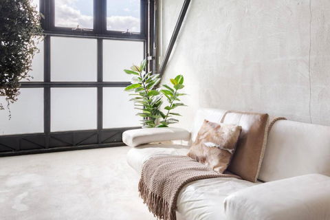 Architectural Home, Pool Oasis/ Steps From Trendy Chapel St. - Accommodation Main Beach 2