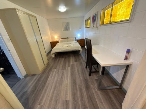 Ascot Studio Home Feel Place - Accommodation Main Beach 2