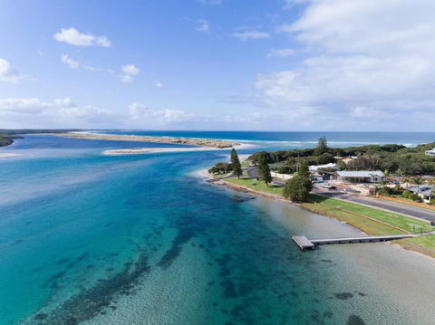 Ashani - My House Is Your House. - Accommodation Main Beach 4