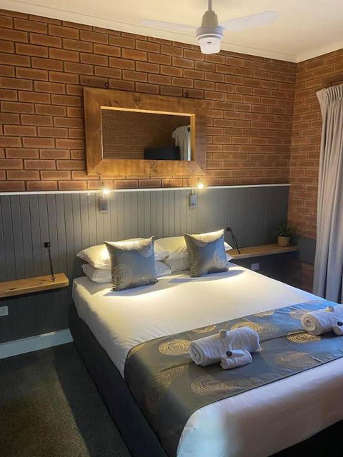 Ashleigh Court Motor Inn - Accommodation Main Beach 2