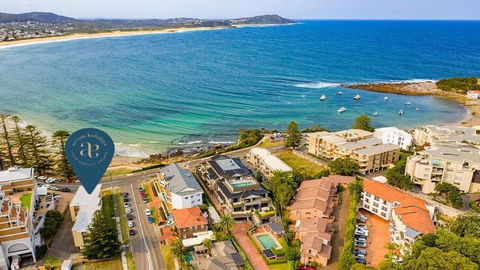 Ashwood 100 Meters To Beach, Shops, Cafes Accom Holidays - Accommodation Main Beach 1