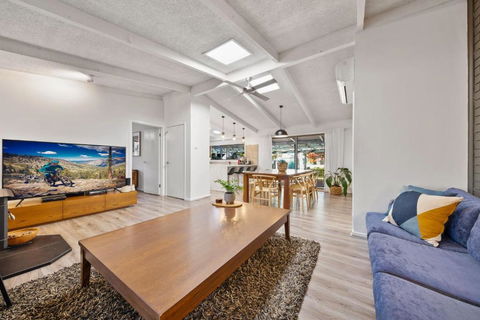 Ashwood Alpine House - Accommodation Main Beach 2