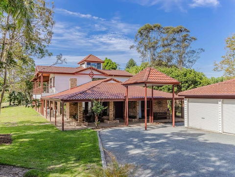 Attunga Park Main House - Accommodation Main Beach 2