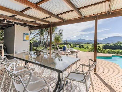 Attunga Park Main House - Accommodation Main Beach 4