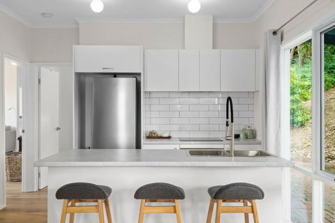 Attunga - Accommodation Main Beach 1