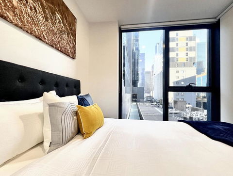 Aura On Lonsdale - Accommodation Main Beach 0