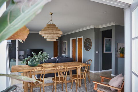 Aurora - Beachside Beauty - Accommodation Main Beach 0