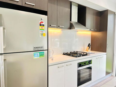 Austral Newly Built Modern 3 Br Home - Accommodation Main Beach 3