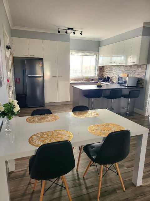 Australian Wildlife At Your Door - Accommodation Main Beach 3