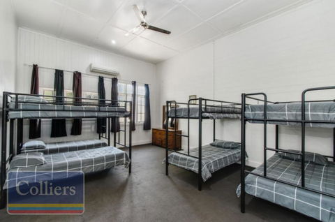 Avenues Xchange - Accommodation Main Beach 2