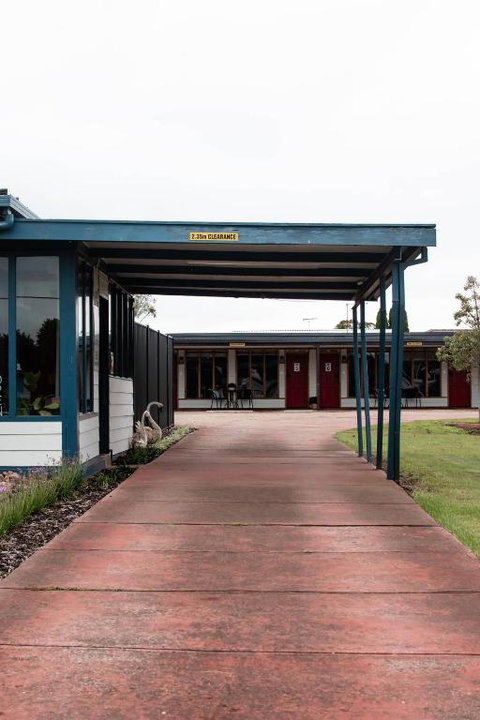 Avon River Inn - Accommodation Main Beach 1