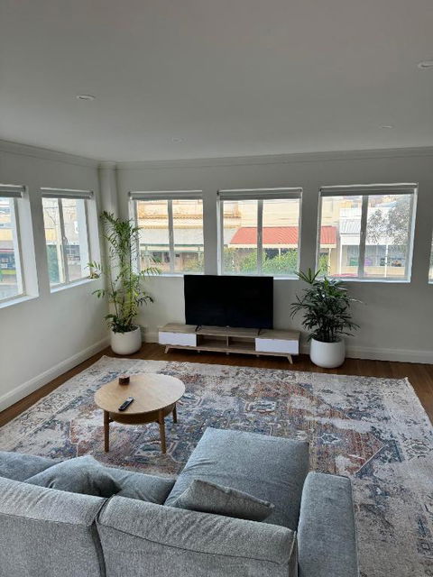 Away On Blende Studio Loft - Accommodation Main Beach 4