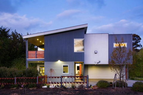 Azura - Accommodation Main Beach 3