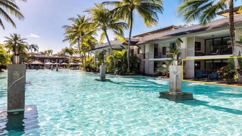 AZURE 187 Port Douglas - Accommodation Main Beach 1