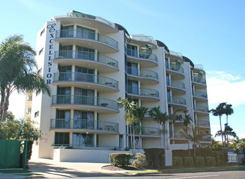 Excellsior Apartments - Accommodation Main Beach 29