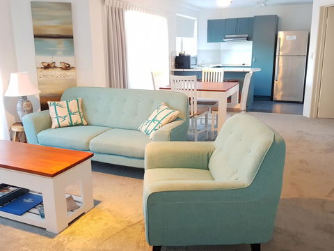 Excellsior Apartments - Accommodation Main Beach 18