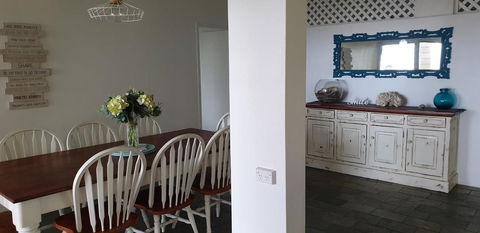 Cairns Beach House Our Oasis - Accommodation Main Beach 15