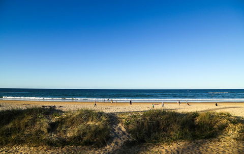 Pacific Regis Beachfront Holiday Apartments - Accommodation Main Beach 13