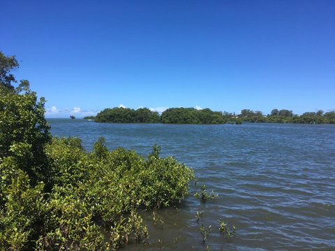 Absolute Waterfront - Accommodation Main Beach 11