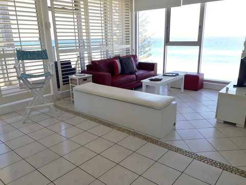 Hibiscus On The Beach - Accommodation Main Beach 30