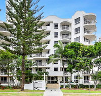 Ritz Resort - Accommodation Main Beach