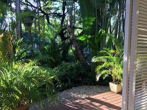 Port Douglas Apartments - Adults Only Oasis - Accommodation Main Beach 2