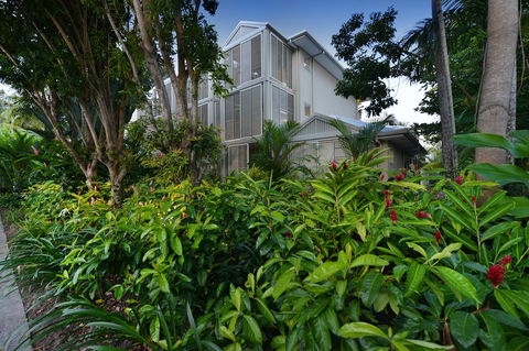 Port Douglas Apartments - Adults Only Oasis - Accommodation Main Beach 3