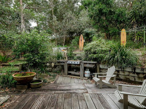 Five Bimba (Tractor House) - Accommodation Main Beach 3